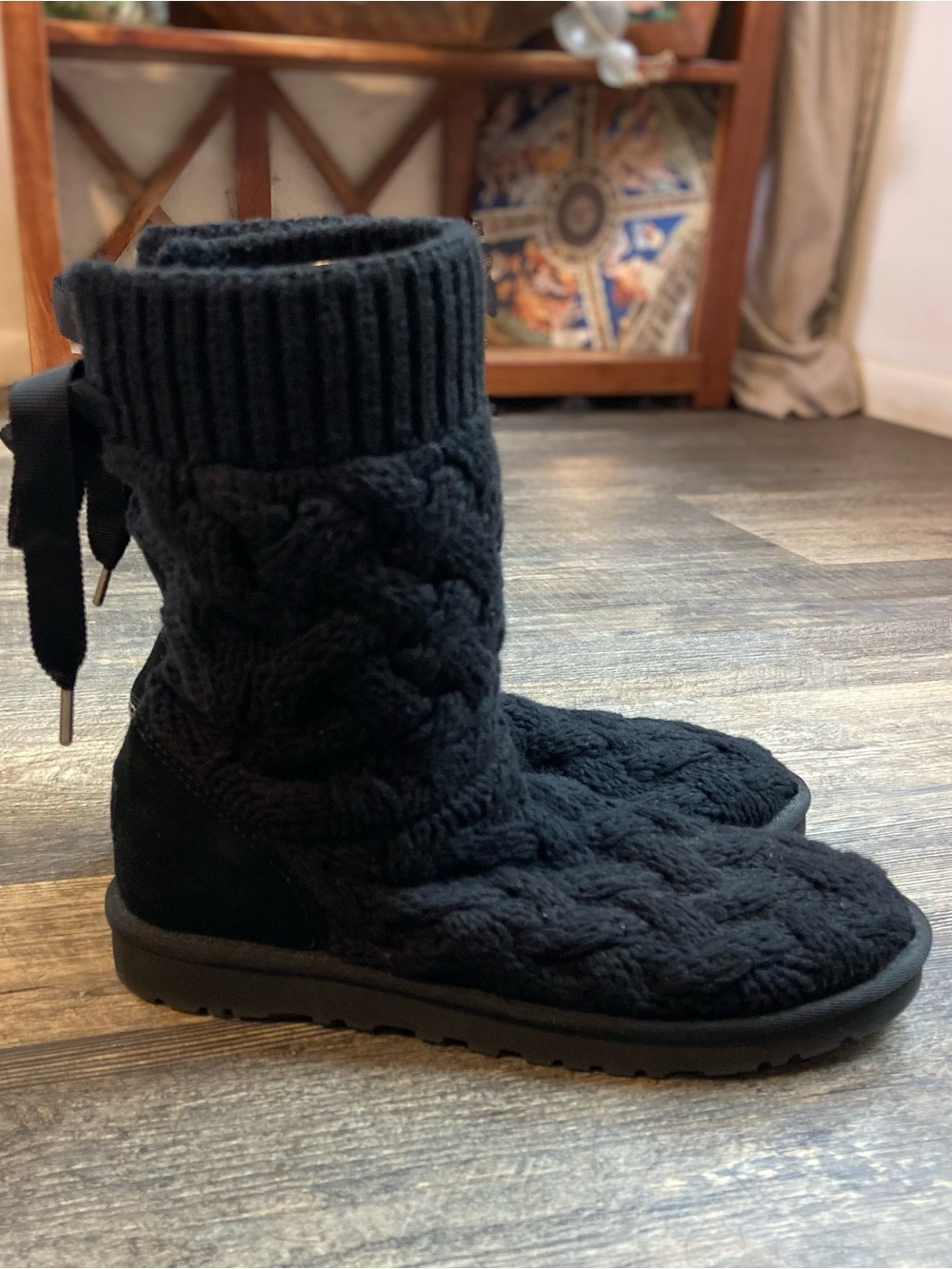 UGG Isla Black Cable-Knit Mid-Calf Slip-On Boots F16015G Size 8 Lace-Up Back